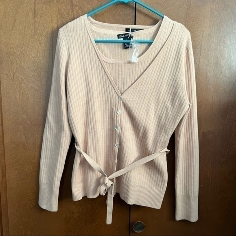 Linda Matthew’s Twin Sweater Set NWOT Sz Lg Tan Button Front w/ Belt